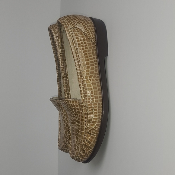 SAS Simplify Croc Print Tripad Comfort Loafers - Picture 3 of 9